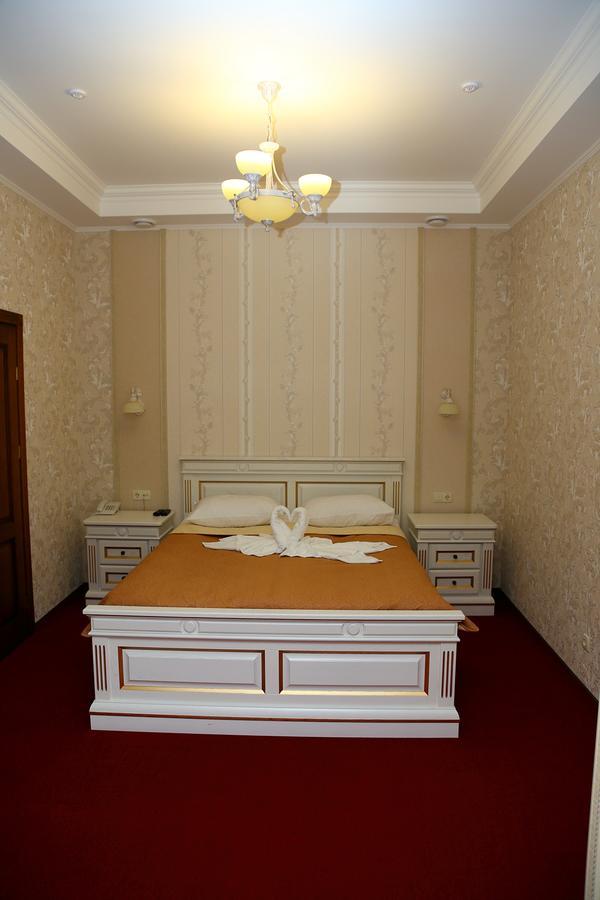 Best Hotel And Restaurant Complex Dunaivtsi Стая снимка